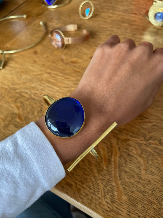 armband met blauwe steen