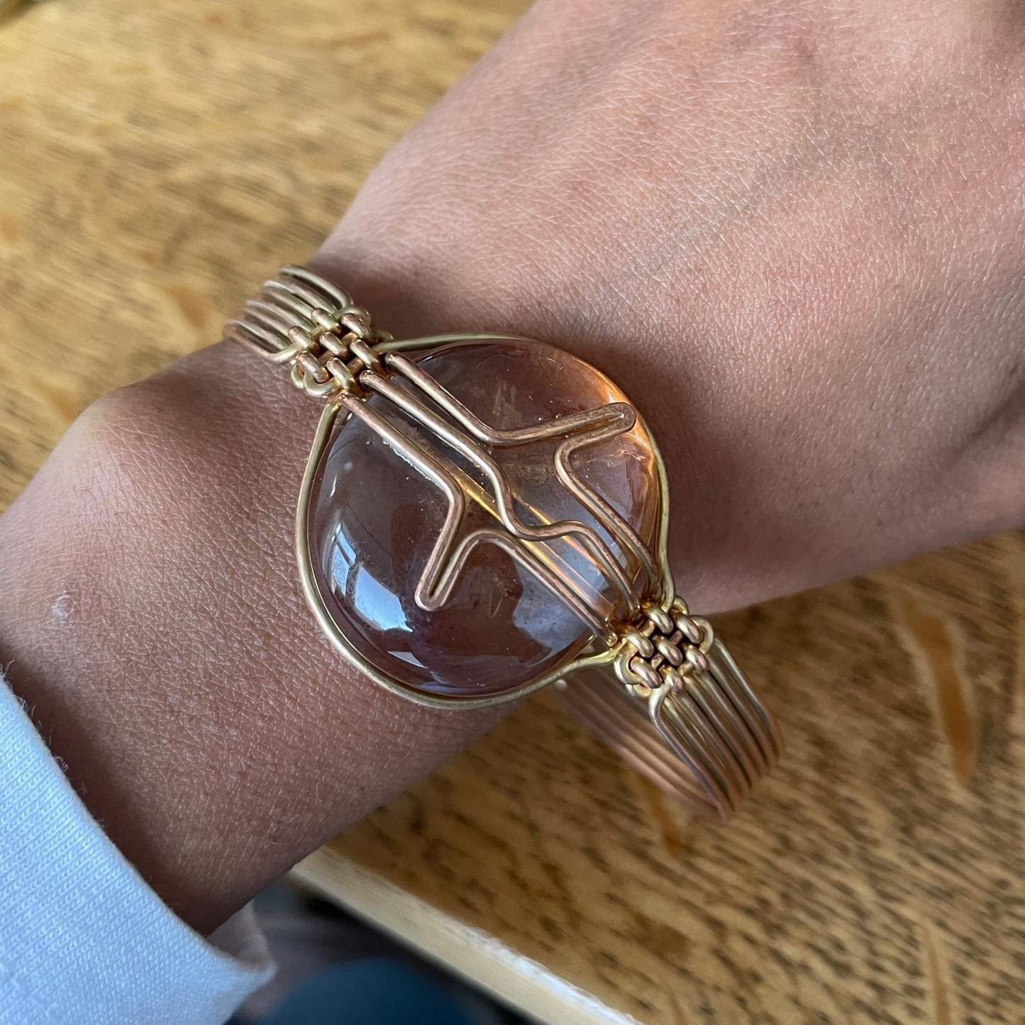 Armband van goud en messing