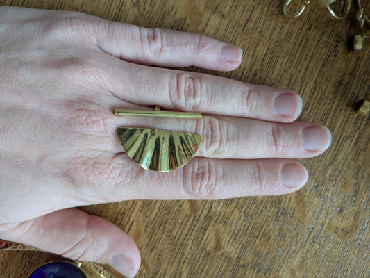 ring met monstera-blad