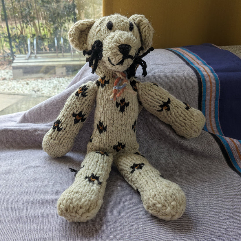 Ecologische knuffel luipaard van wol